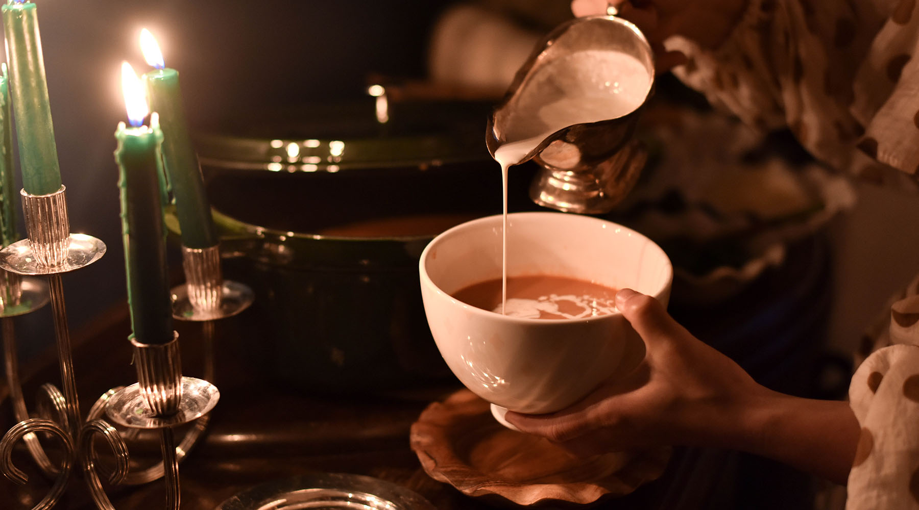 How to Choose a Serving Style for Your Next Gathering