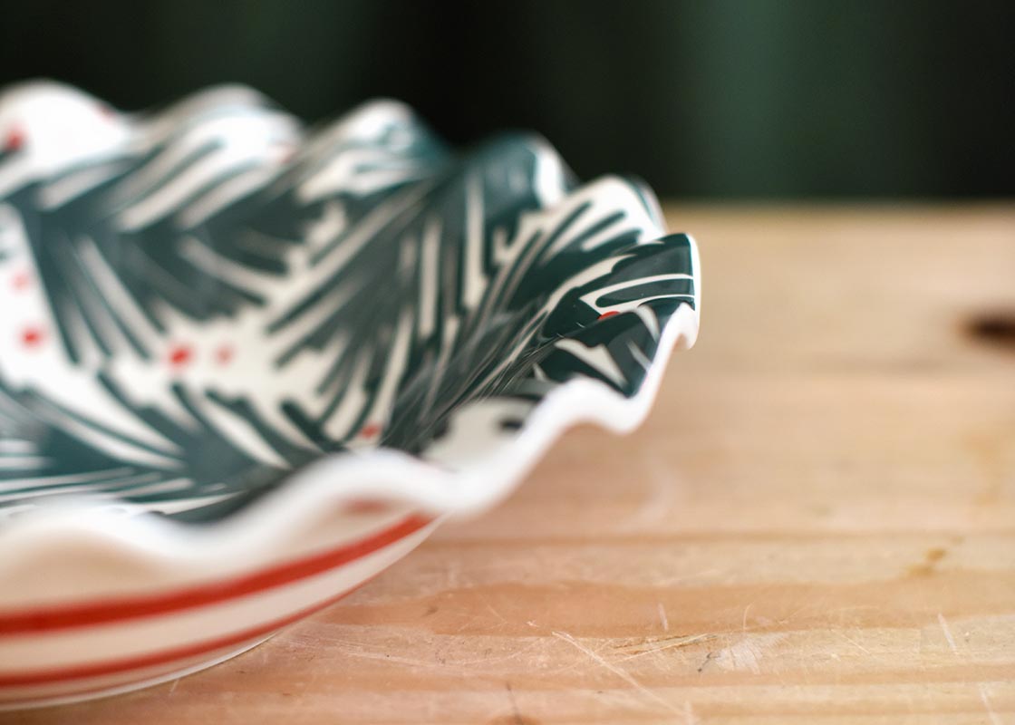 Cropped Close up of Ruffle Rim on Bowl from Balsam and Berry Collection