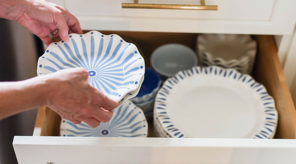 8 Smart Plates, Bowls & Utensils Organizing Ideas - Style Degree