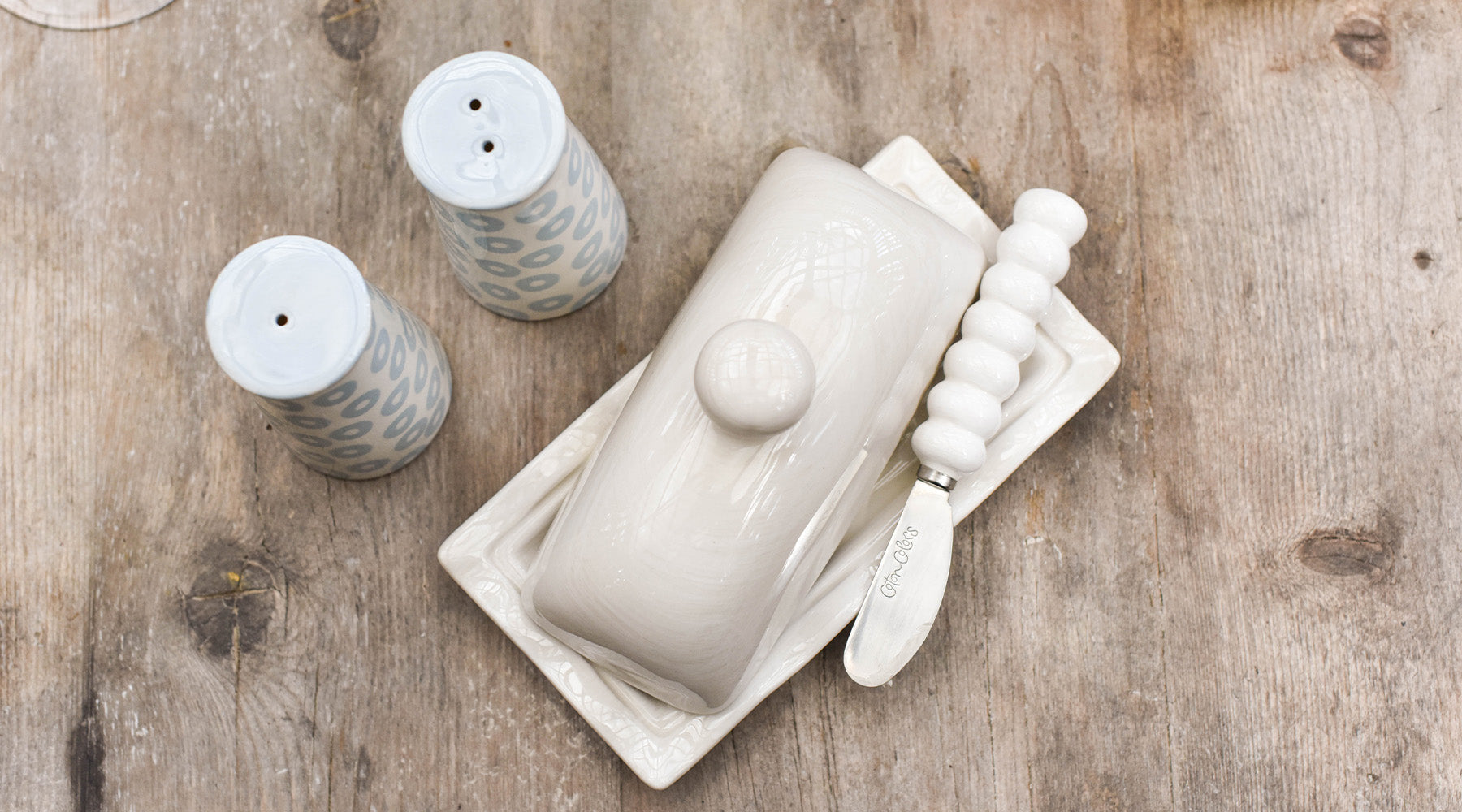 Table Accessories to Make Your Table Feel Complete
