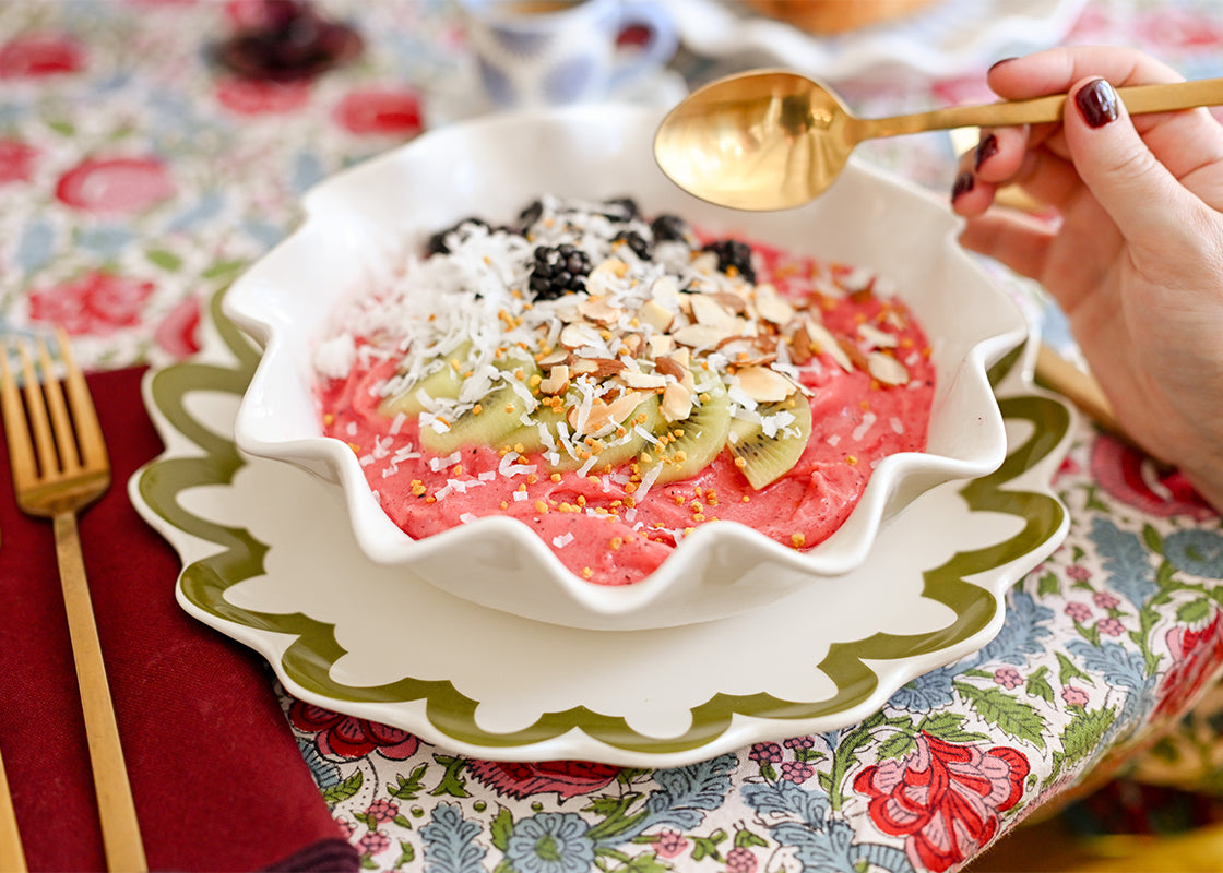 Signature White Ruffle Entree Bowl