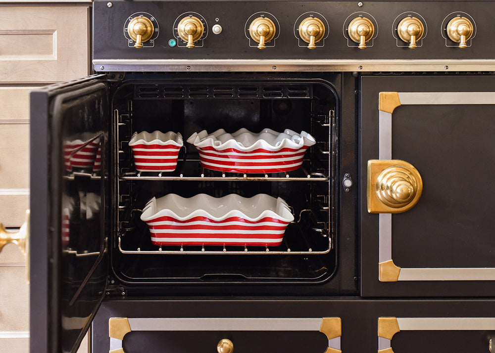 Red Stripe Ruffle Loaf Pan | Bread Pan | Coton Colors