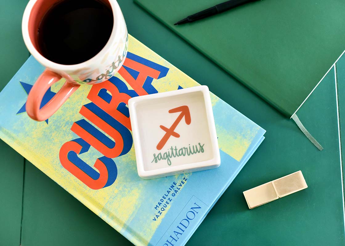 Cropped Close up of Zodiac Sagittarius Trinket Dish with Coordinating Mug